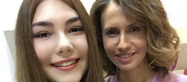 Rus halterci Naumova ve Suriye'nin First Lady'si Esma Esad - Sputnik Türkiye