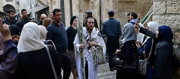 Yahudi yerleşimciler Mescid-i Aksa'ya girdi - Sputnik Türkiye