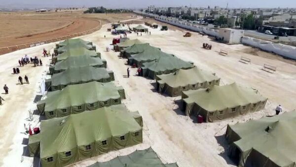 Rusya, Suriye’de sığınmacı kampı kurdu - Sputnik Türkiye