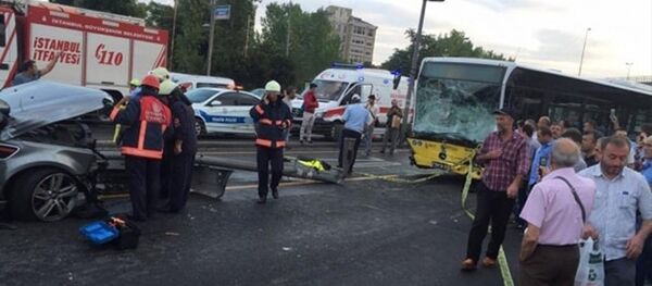 İstanbul metrobüs kazası İstanbul metrobüs kazası - Sputnik Türkiye