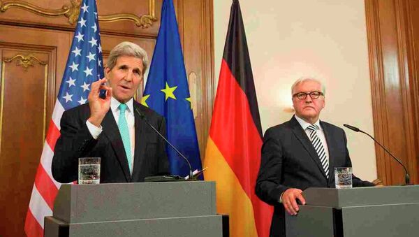 Almanya Dışişleri Bakanı Frank-Walter Steinmeier ve ABD Dışişleri Bakanı John Kerry - Sputnik Türkiye