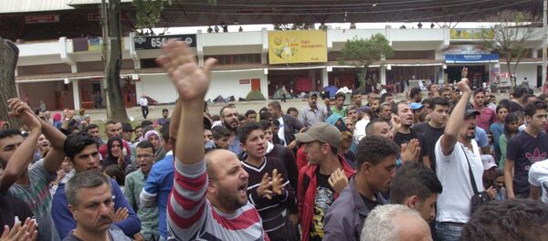 Suriyeli sığınmacılardan Edirne Valisi'ne protesto - Sputnik Türkiye