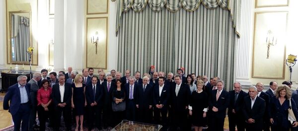 Yunanistan'da yeni kabine üyeleri yemin etti - Sputnik Türkiye