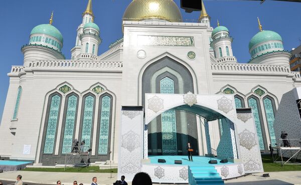 Moskova Ulu Camii törenle açıldı - Sputnik Türkiye