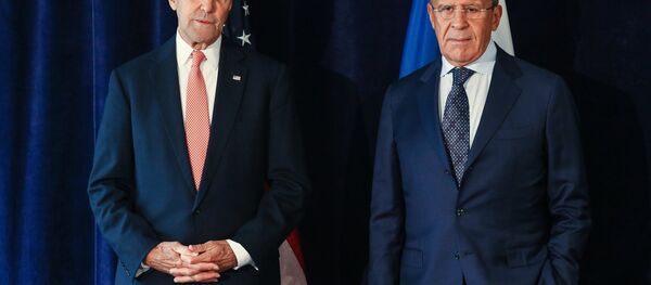 Sergey Lavrov ve  John Kerry - Sputnik Türkiye