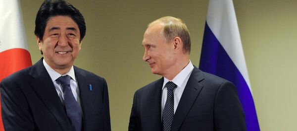 Vladimir Putin - Şinzo Abe - Sputnik Türkiye