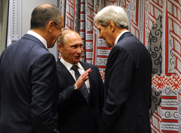 Putin, 70. BM Genel Kurulu'nda Lavrov ve Kerry ile bir arada - Sputnik Türkiye