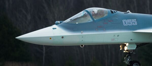 Beşinci nesil çok amaçlı savaş uçağı T-50, Moskova Bölgesi’nin Jukovsk kenti. - Sputnik Türkiye