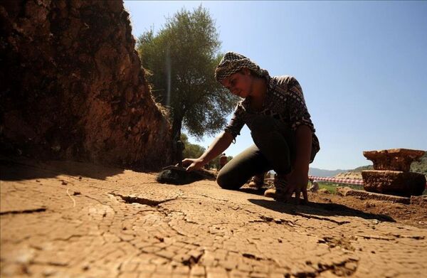 Mozaiklerin bir bölümünün zamanla tahrip olduğu görüldü. - Sputnik Türkiye