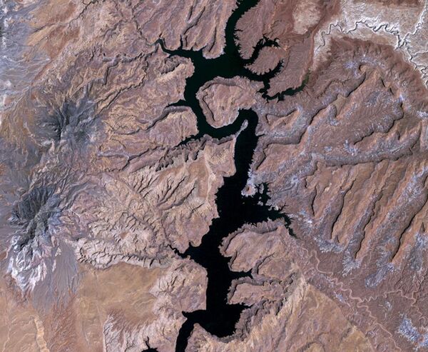 Uzaydan Lake Powell görüntüsü. - Sputnik Türkiye