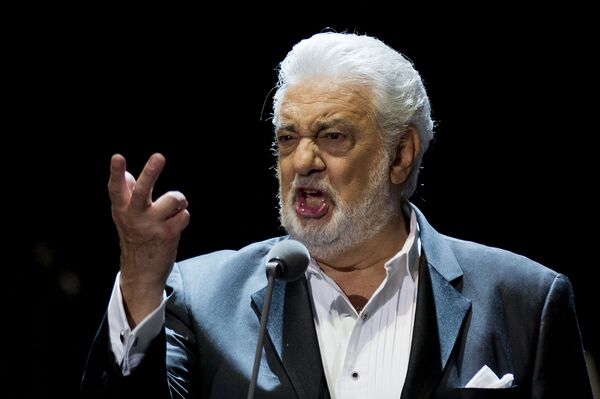 İspanyol opera sanatçısı Placido Domingo. - Sputnik Türkiye
