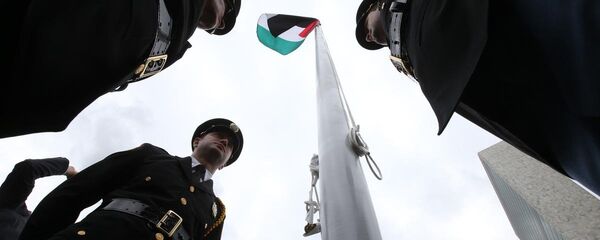 Filistin Devleti bayrağı BM'de göndere çekildi - Sputnik Türkiye