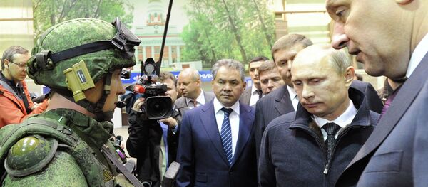 Putin, Ratnik modern ordu cihazını inceledi - Sputnik Türkiye