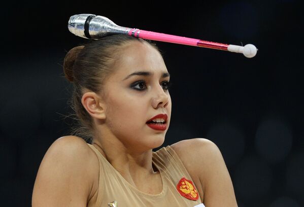 Rus jimnastikçi Margarita Mamun, Stuttgart’ta düzenlenen Ritmik Jimnastik Dünya Şampiyonası’nda. - Sputnik Türkiye