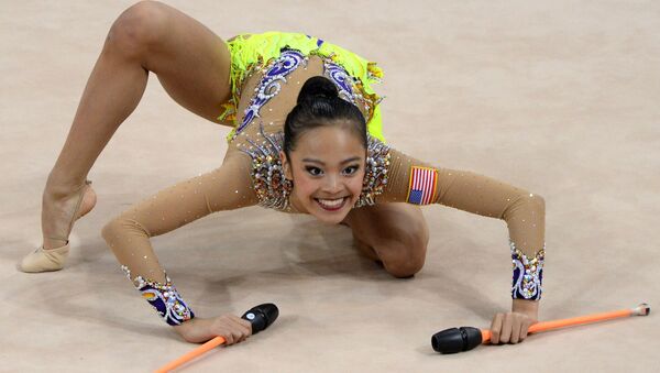 ABD’li jimnastikçi Laura Zeng, Stuttgart’ta düzenlenen Ritmik Jimnastik Dünya Şampiyonası’nda. - Sputnik Türkiye