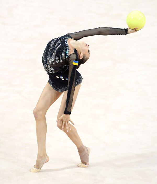 Ukraynalı jimnastikçi Eleonora Romanova, Stuttgart’ta düzenlenen Ritmik Jimnastik Dünya Şampiyonası’nda. - Sputnik Türkiye