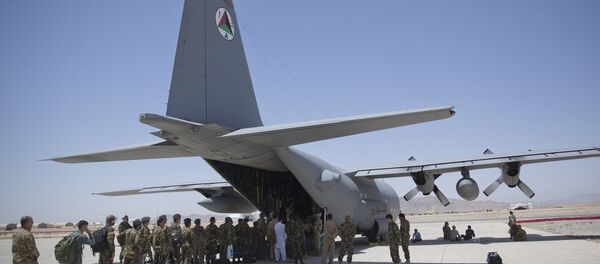 C-130 Herkül tipi uçak - Sputnik Türkiye