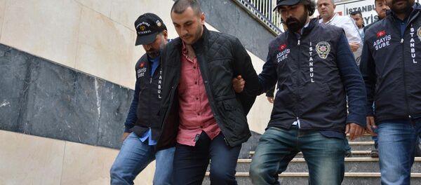 Gazeteci Ahmet Hakan'a saldırı - Sputnik Türkiye