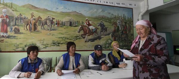 Kırgızistan'daki genel seçim Kırgızistan'daki genel seçim - Sputnik Türkiye