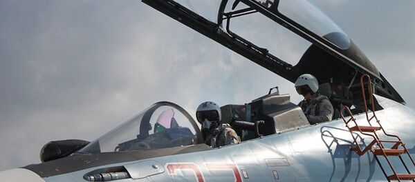 Lazkiye'deki Hmeimim Hava Üssü'ndeki Rus jetleri / Fotojet - Sputnik Türkiye