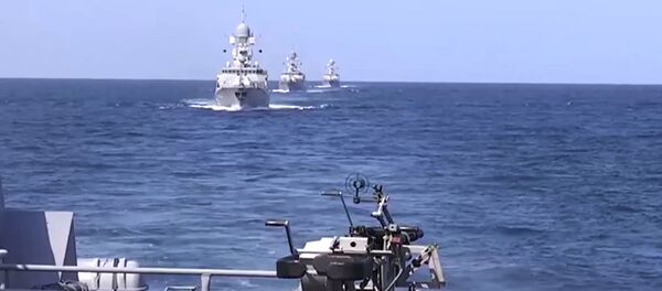 Rus donanması IŞİD'i Hazar Denizi'nden vurdu - Sputnik Türkiye