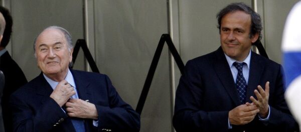 FIFA Başkanı Sepp Blatter - UEFA Başkanı Michel Platini - Sputnik Türkiye