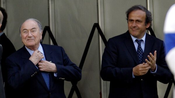 FIFA Başkanı Sepp Blatter - UEFA Başkanı Michel Platini - Sputnik Türkiye