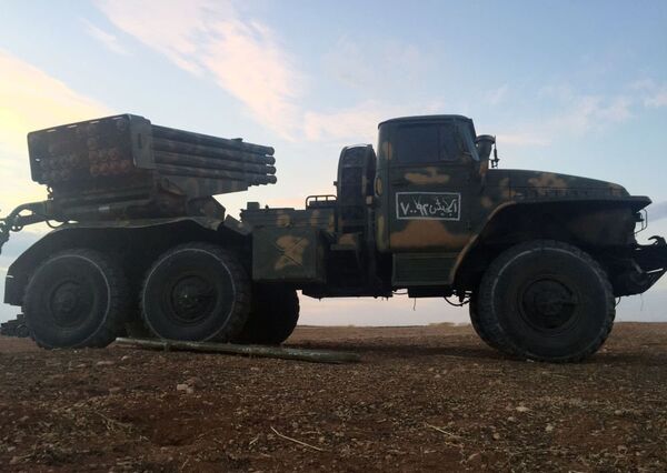 Suriye ordusu IŞİD'e karşı - Sputnik Türkiye