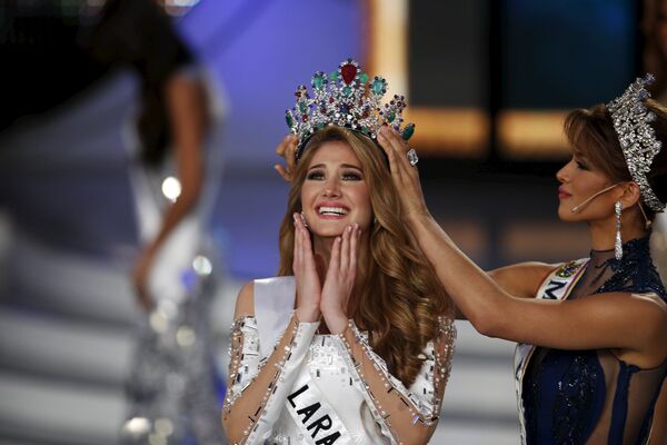 Caracas'ta düzenlenen Miss Venezüela 2015 Yarışması finali - Sputnik Türkiye