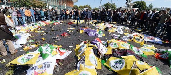 İçişleri Bakanlığı, birkaç saniye arayla meydan gelen iki ayrı patlamada 30 kişinin öldüğünü, 126 kişinin yaralandığını açıkladı. - Sputnik Türkiye