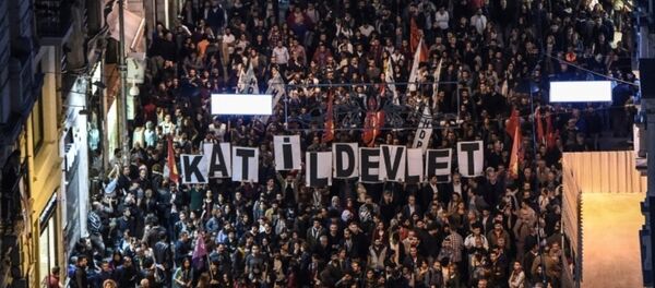 Ankara'daki saldırı Taksim'de protesto edildi - Sputnik Türkiye