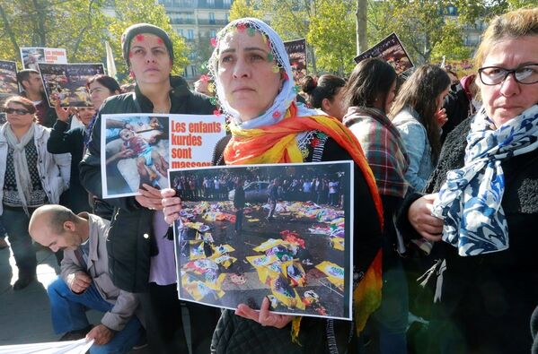 Ankara'daki katliam protestosu, Fransa - Sputnik Türkiye