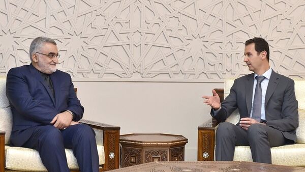 İran Meclisi Ulusal Güvenlik ve Dış Politika Komisyonu Başkanı Alaaddin Burucerdi, Şam'da Suriye Devlet Başkanı Beşar Esad'la görüştü. - Sputnik Türkiye