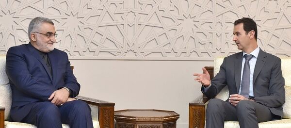 İran Meclisi Ulusal Güvenlik ve Dış Politika Komisyonu Başkanı Alaaddin Burucerdi, Şam'da Suriye Devlet Başkanı Beşar Esad'la görüştü. - Sputnik Türkiye