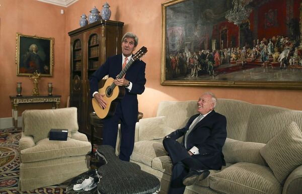 John Kerry İspanya'da - Sputnik Türkiye