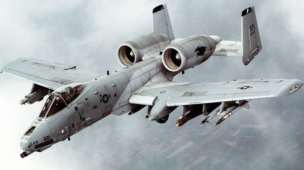 A-10 Thunderbolt II tipi uçak - Sputnik Türkiye