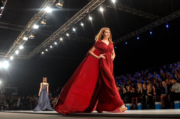 Moskova Moda Haftası'nın en iyileri - Sputnik Türkiye