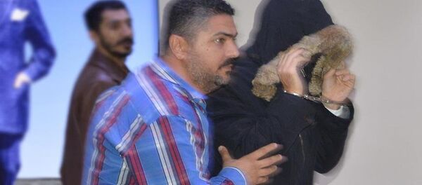 3 yaşındaki çocuğun üstüne asit atan zanlı yakalandı - Sputnik Türkiye