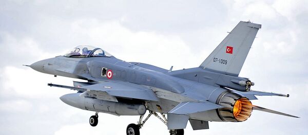 Türk F-16 uçağı - Sputnik Türkiye
