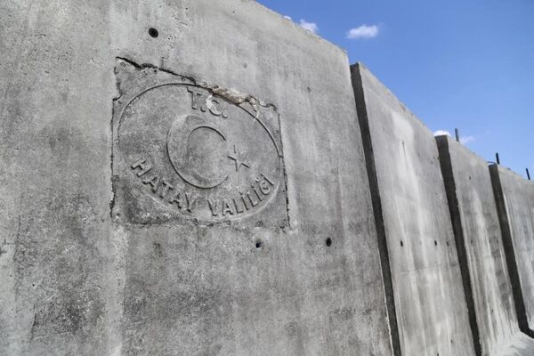 Suriye sınırına güvenlik duvarı örme çalışmaları - Sputnik Türkiye