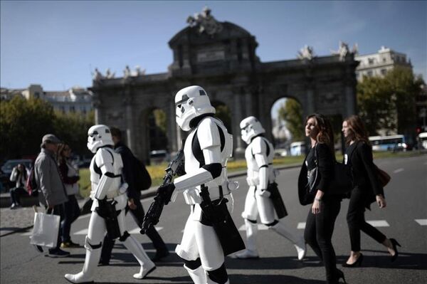 Star Wars karakterleri Madrid'de - Sputnik Türkiye