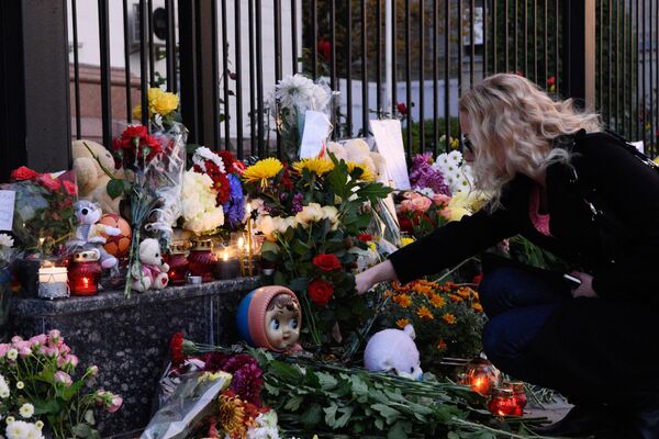 Kievliler uçak kazasında ölenleri anıyor - Sputnik Türkiye