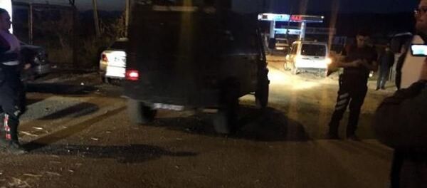 Siirt'te çatışma çıktı: 1 ölü, 1 polis yaralı. Siirt'te çatışma çıktı: 1 ölü, 1 polis yaralı. - Sputnik Türkiye