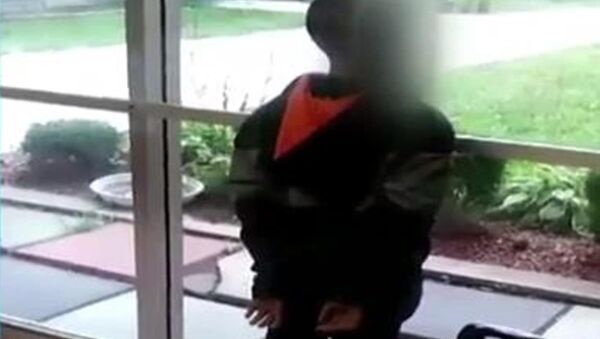ABD polisinden 7 yaşındaki çocuğa ters kelepçe - Sputnik Türkiye