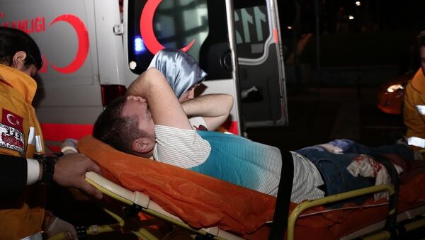 Bacağından bıçaklanan Rus turist - Sputnik Türkiye