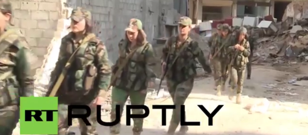 Suriye ordusunun kadın tugayı, Deraya’da teröristlerle savaşıyor - Sputnik Türkiye