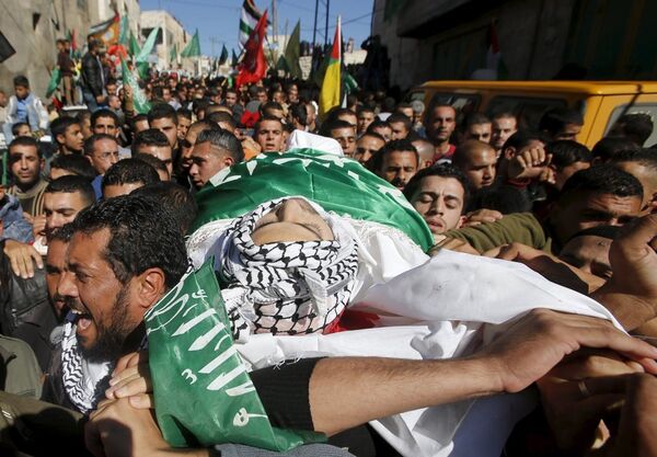 İsrail askerleri tarafından öldürülen 27 yaşındaki Abdullah Shalalda, Batı Şeria'da toprağa verildi. - Sputnik Türkiye