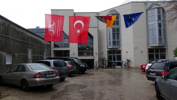 Almanya'da camiye molotoflu saldırı - Sputnik Türkiye