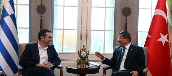 Yunanistan Başbakanı Aleksis Çipras - Başbakan Ahmet Davutoğlu - Sputnik Türkiye