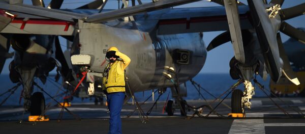 Fransız uçak gemisi Charles de Gaulle Akdeniz'de - Sputnik Türkiye